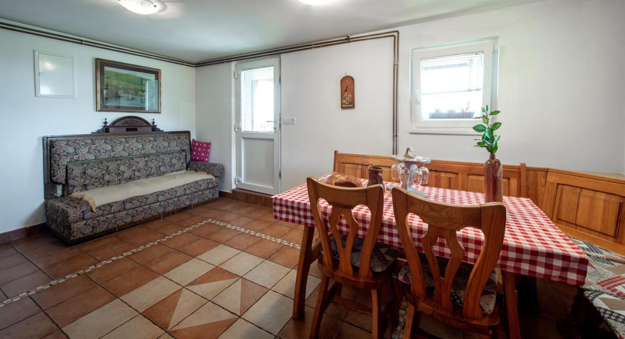 Zidanica Krstinc Villa Straza Luaran gambar